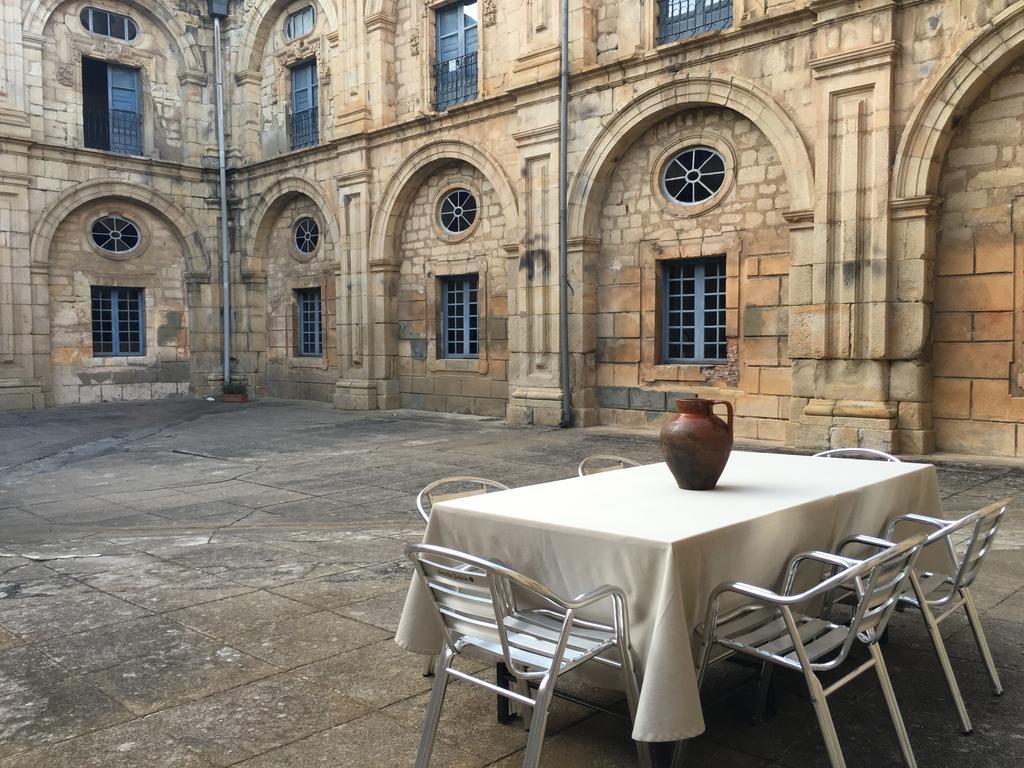 San Nicolas El Real Villafranca Del Bierzo Exterior photo